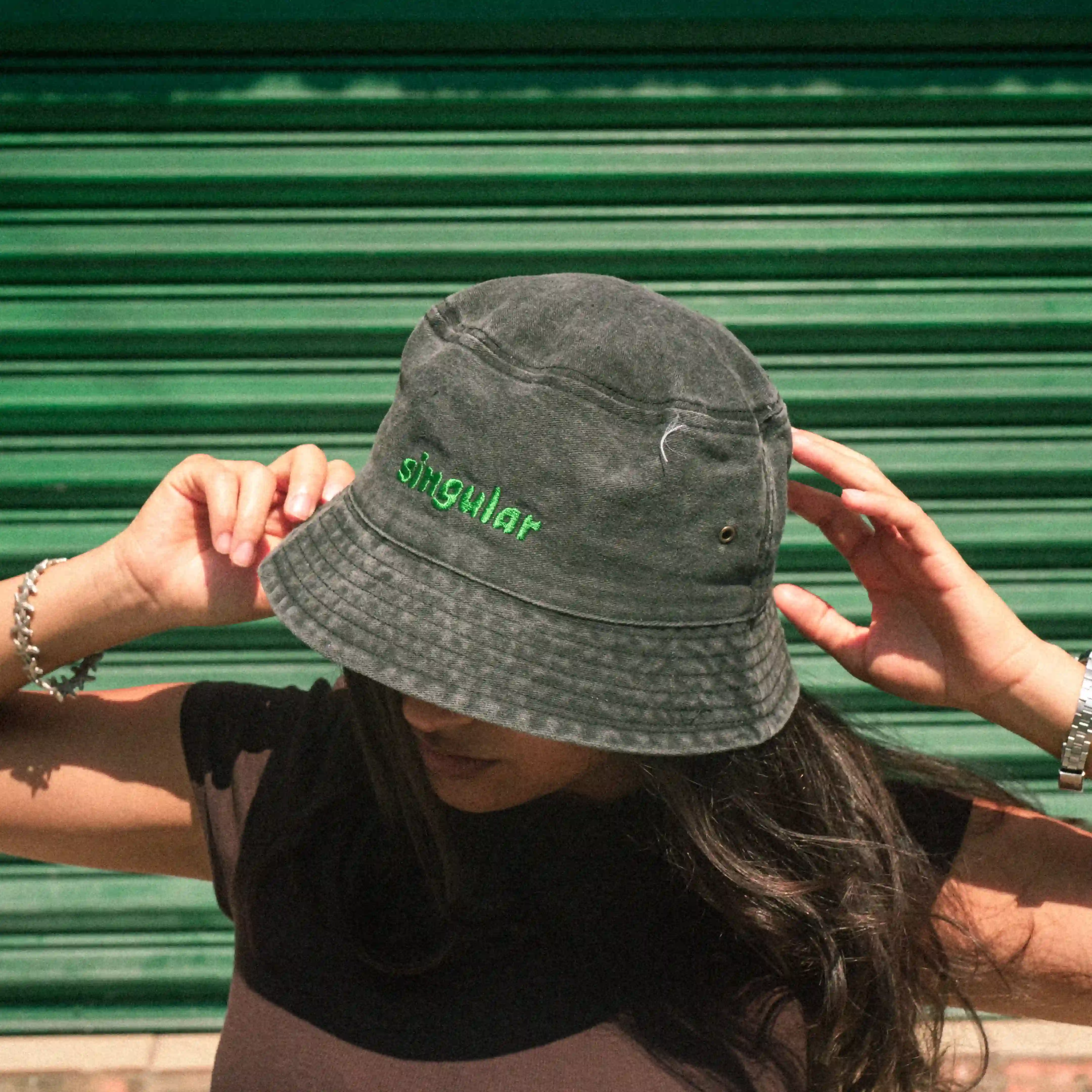 bucket hat